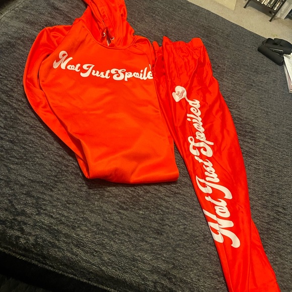 A better view of the Red NJS sweatshirt & leggings - Picture 1 of 1